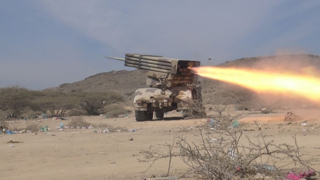 الحوثيون يقصفون مكيراس