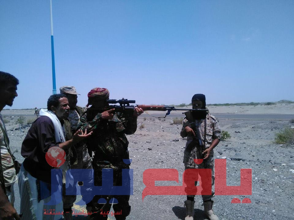 قائد القوات الخاصة في عدن: قواتنا تحاصر عناصر القاعدة ومغرب اليوم سنكون في زنجبار