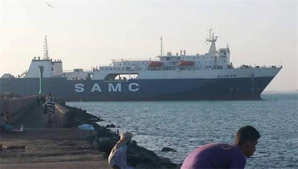 مصادر وصول سفينة تحمل على متنها مولدات بقوة 50 ميجا الى ميناء الزيت بعدن