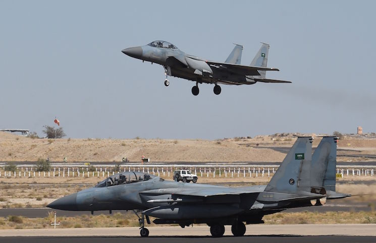 15 غارة جوية للتحالف تستهدف محافظة الحديدة