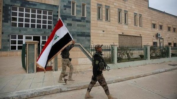 «داعش» يقتل 23 من القوات الموالية للنظام غرب الفرات