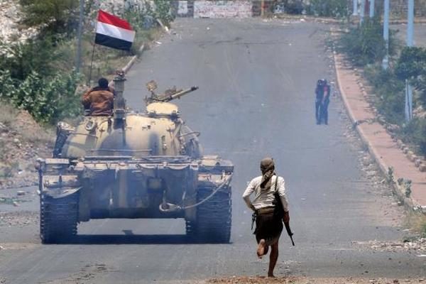 مقتل وإصابة 34 من الحوثيين بمعارك في تعز