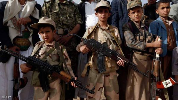 المليشيات الحوثية تجنّد الأطفال وقوداً لحرب خاسرة