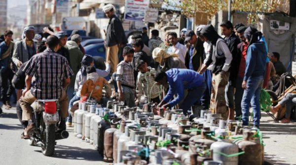 إجراءات رئاسية لإنهاء أزمة الوقود في اليمن
