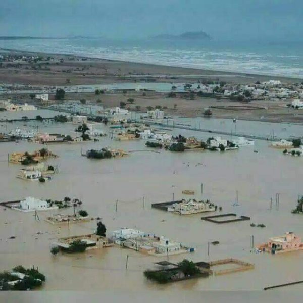 بيان صادر عن قيادة السلطة المحلية محافظة حضرموت وقيادة المنطقة العسكرية الثانية حول تعرض جزيرة سقطرى لإعصار (ماكونو)