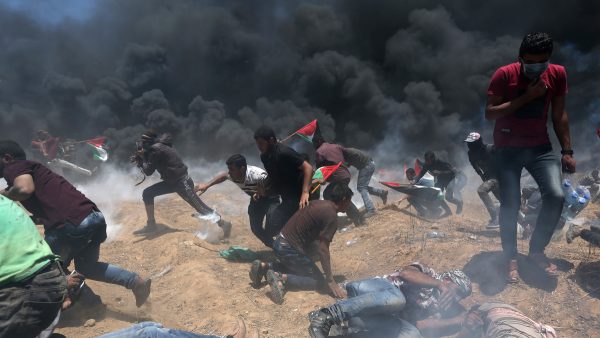 إسرائيل تهدد غزة بعملية عسكرية واسعة بسبب طائرات حارقة