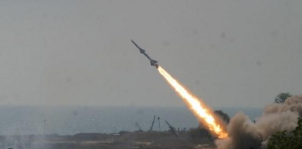الدفاعات السعودية تعترض صاروخ باليستي اطلقته ميليشيا الحوثي على نجران