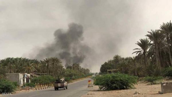 الحوثيون يواصلون قصفهم مواقع عسكرية في محيط نقاط الارتباط