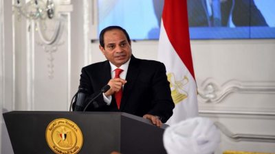 السيسي: مصر تواجه تحديات لم تمر بها عبر تاريخها الحديث