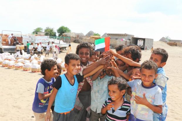 الإمارات تختتم برنامج مساعداتها الإنسانية في الساحل الغربي للعام 2019 بقافلة أغاثية