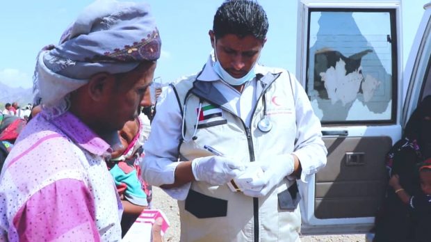العيادات المتنقلة للهلال الأحمر الإماراتي تضاعف انجازاتها في الساحل الغربي