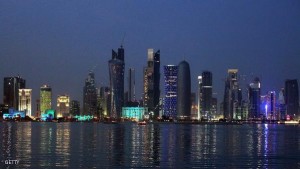 قطر تحيي تأشيرات مجانية للالتفاف على العزلة